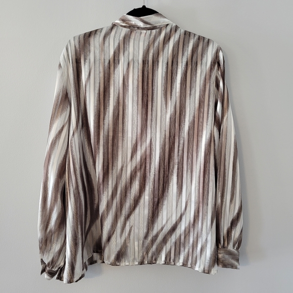 Striped Satiny Soft Button Front Blouse Sz 18 - Picture 7 of 9